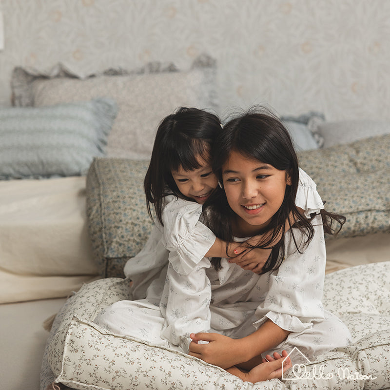 Sprinkled Snowflake Cotton Set