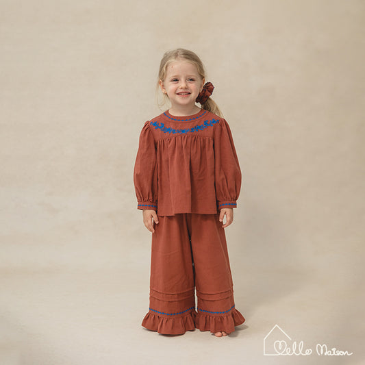 Potter Embroidered Cotton Set